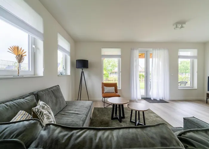 In South Holland By Stompaarde Plas *