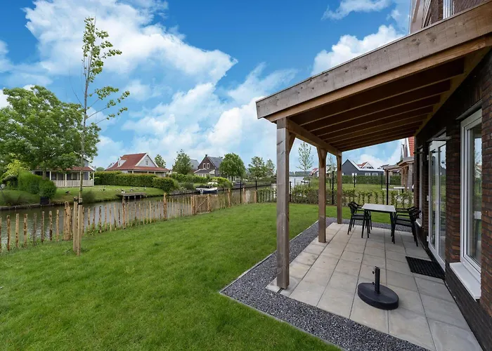 In South Holland By Stompaarde Plas