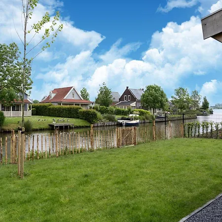 Nyaraló In South Holland By Stompaarde Plas *